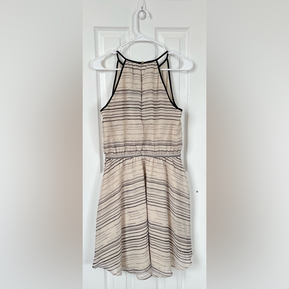 NWT Banana Republic Black and Cream Striped Dress - Picture 5 of 7